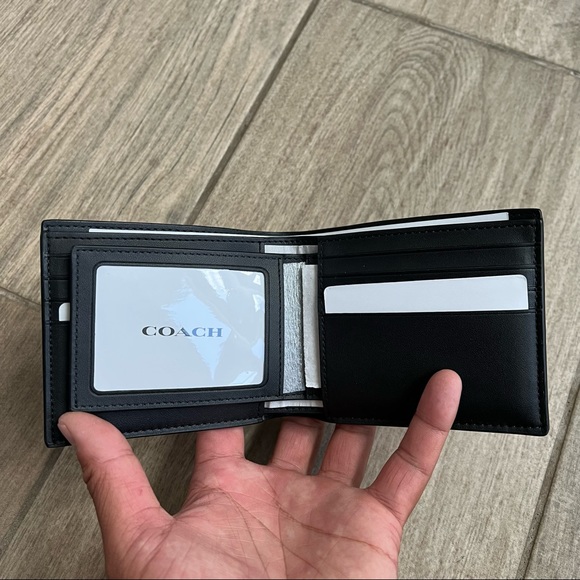 Coach 3 In 1 Wallet In Signature Canvas With Varsity Stripe - Picture 5 of 8